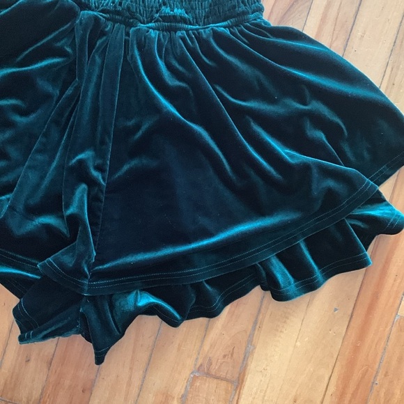 Urban Outfitters Green Babydoll milkmaid velvet romper witchy whimsygoth - Picture 4 of 8